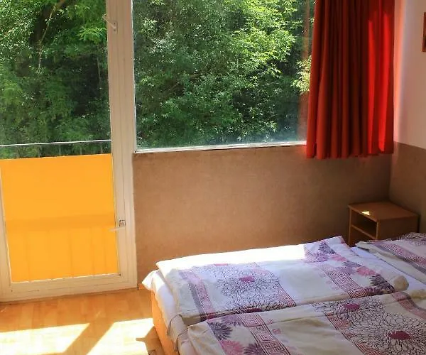 Albergue Touring & Sport